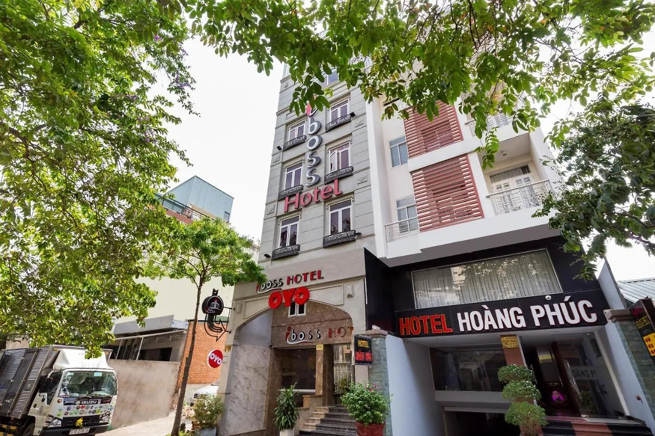 Oyo 1108 Iboss Hotel ホーチミン市