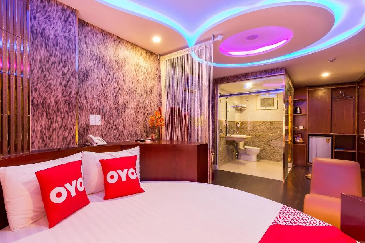 **  Oyo 1108 Iboss Hotel Ho Chi Minh City Vietnam