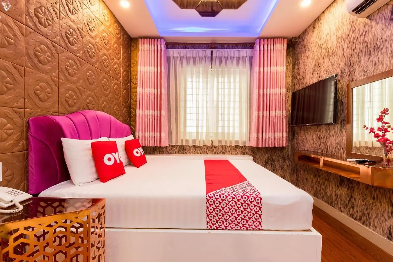 Oyo 1108 Iboss Hotel Ho Chi Minh City