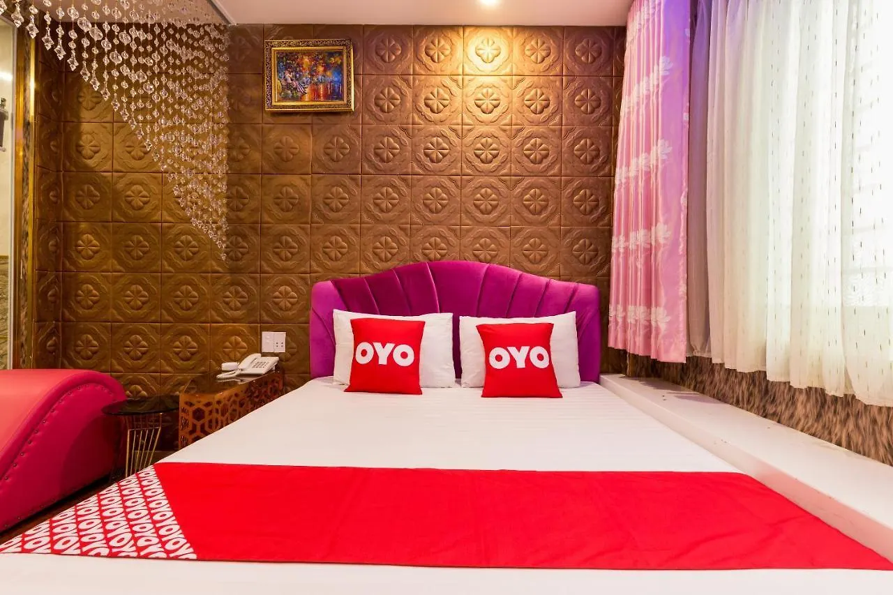 Oyo 1108 Iboss Hotel Ho Či Minovo Město